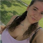 Em dic Nayara i estic molt interessada a treballar com a professora de reforç per a nens i nenes de primària.
Tinc experiència per